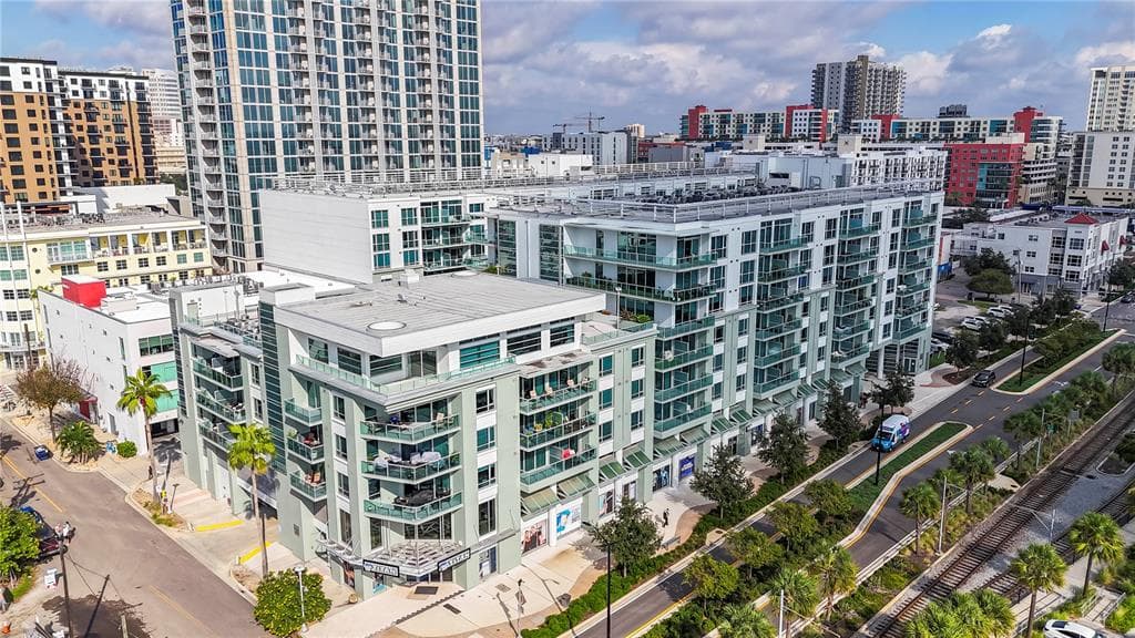 912 CHANNELSIDE DRIVE UNIT 2607 TAMPA, FL 33602
