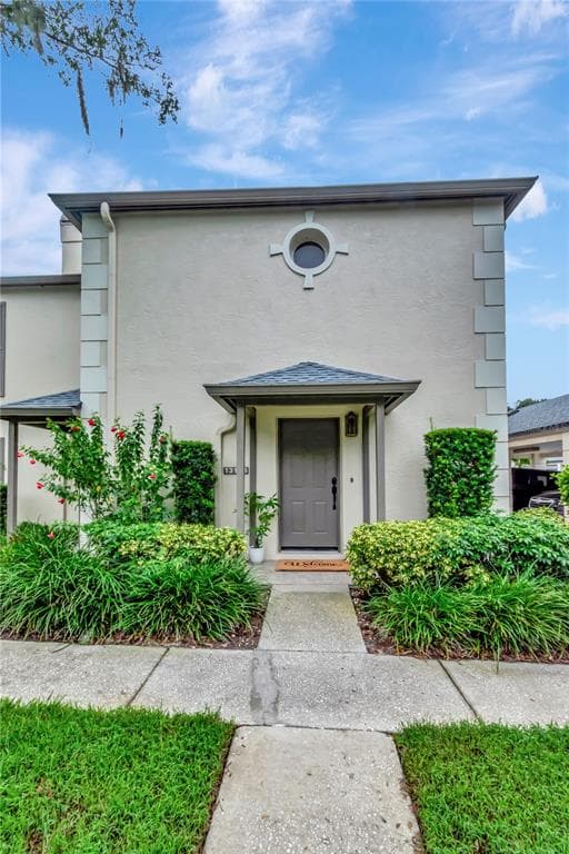 13138 VILLAGE CHASE CIRCLE UNIT Na TAMPA, FL 33618
