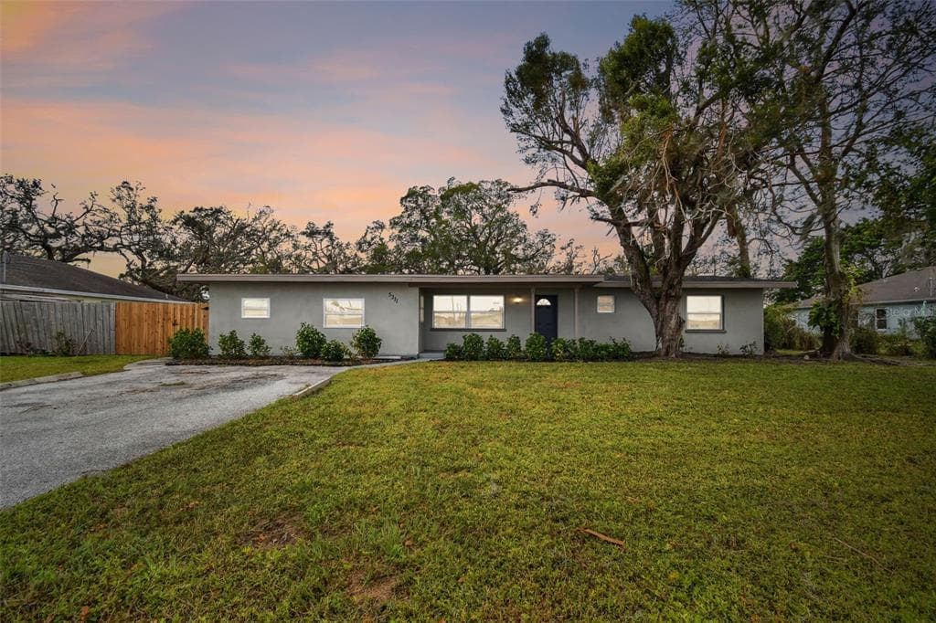 5311 28TH AVENUE E PALMETTO, FL 34221
