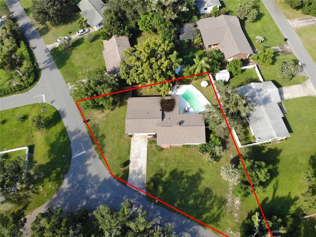 2541 PARKWAY DRIVE DELAND, FL 32720