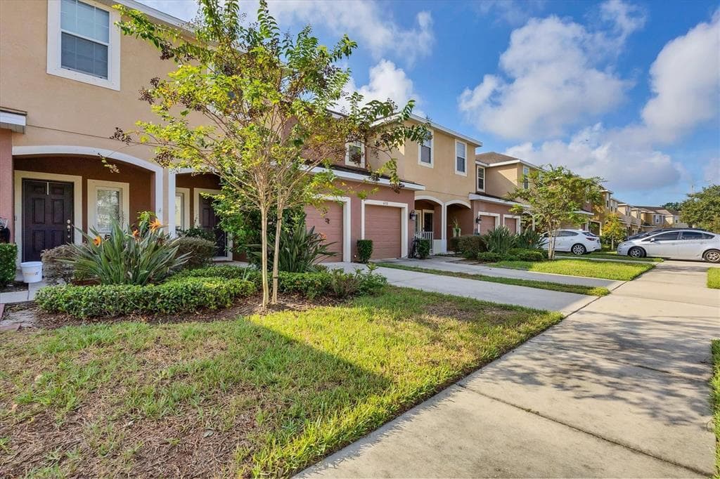 6926 HOLLY HEATH DRIVE RIVERVIEW, FL 33578