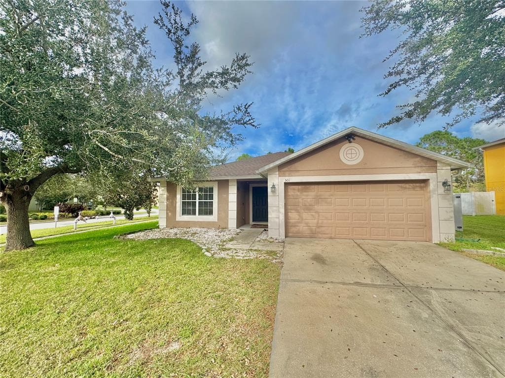 501 FLOWER FIELDS LANE ORLANDO, FL 32824