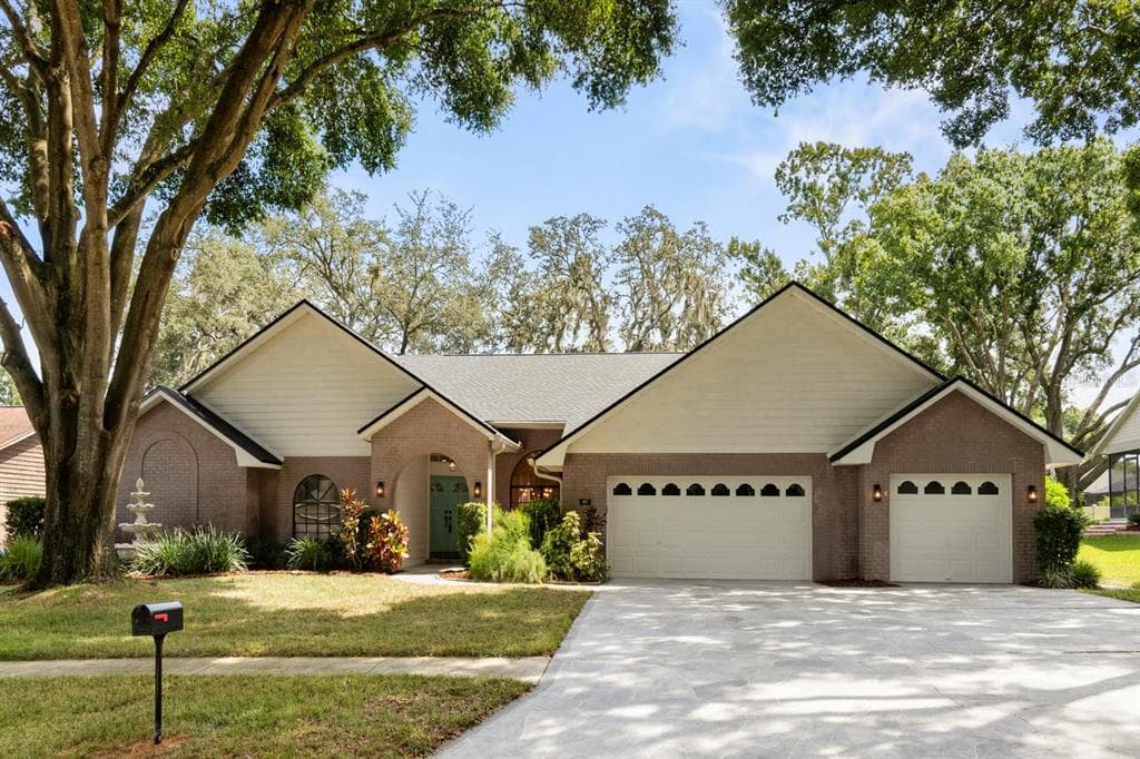 407 SUMMIT CHASE DRIVE VALRICO, FL 33594