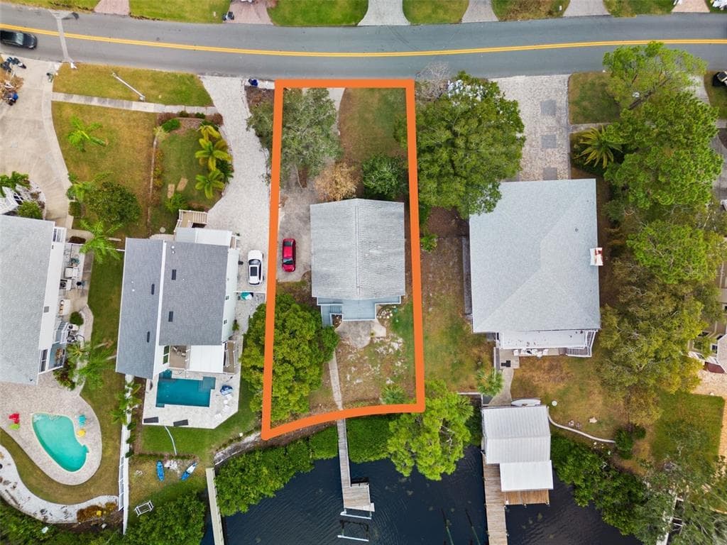 1514 RIVERSIDE DRIVE TARPON SPRINGS, FL 34689