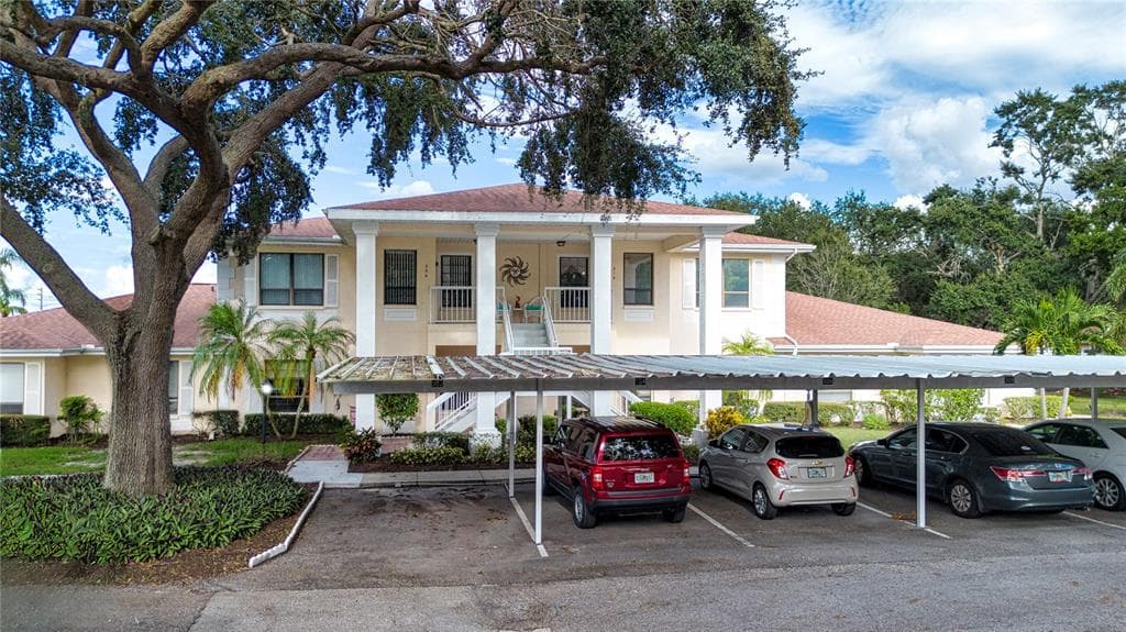 304 KELSEY WAY UNIT 2 SUN CITY CENTER, FL 33573