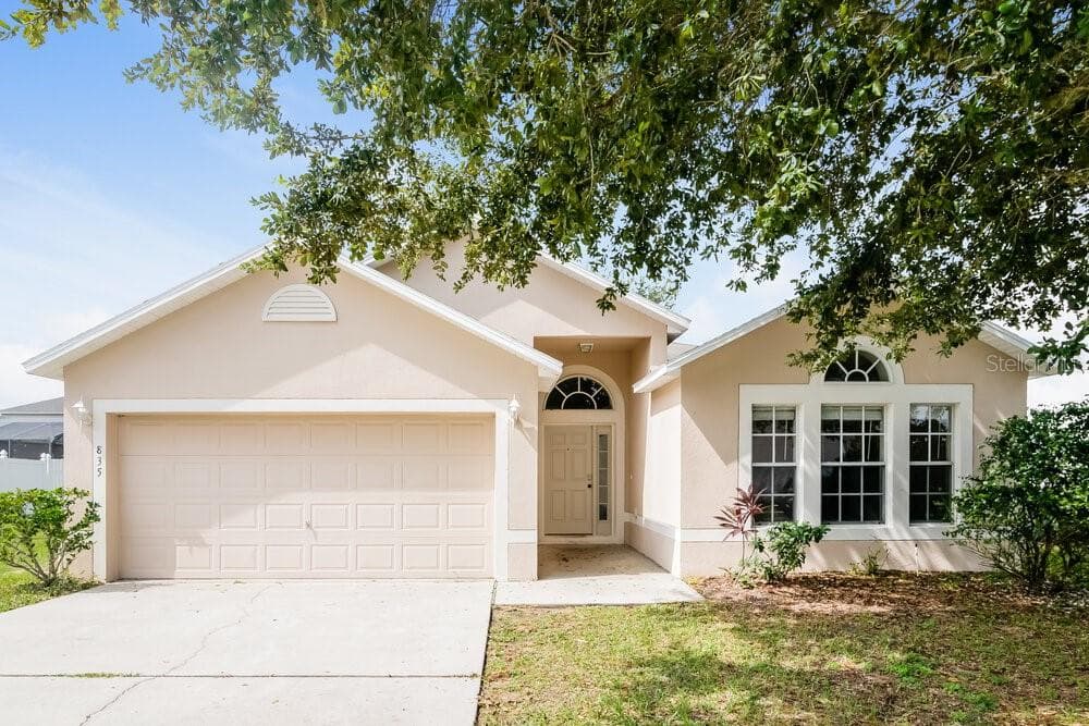 835 SAMUEL STREET DAVENPORT, FL 33897