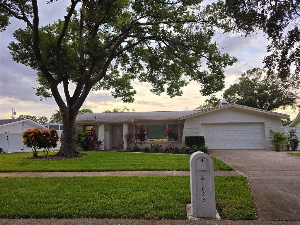 1028 CHINABERRY ROAD CLEARWATER, FL 33764