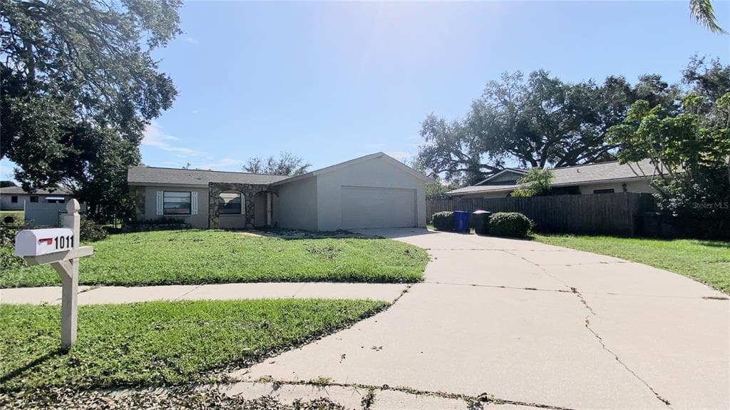1011 VINEYARD COURT DUNEDIN, FL 34698