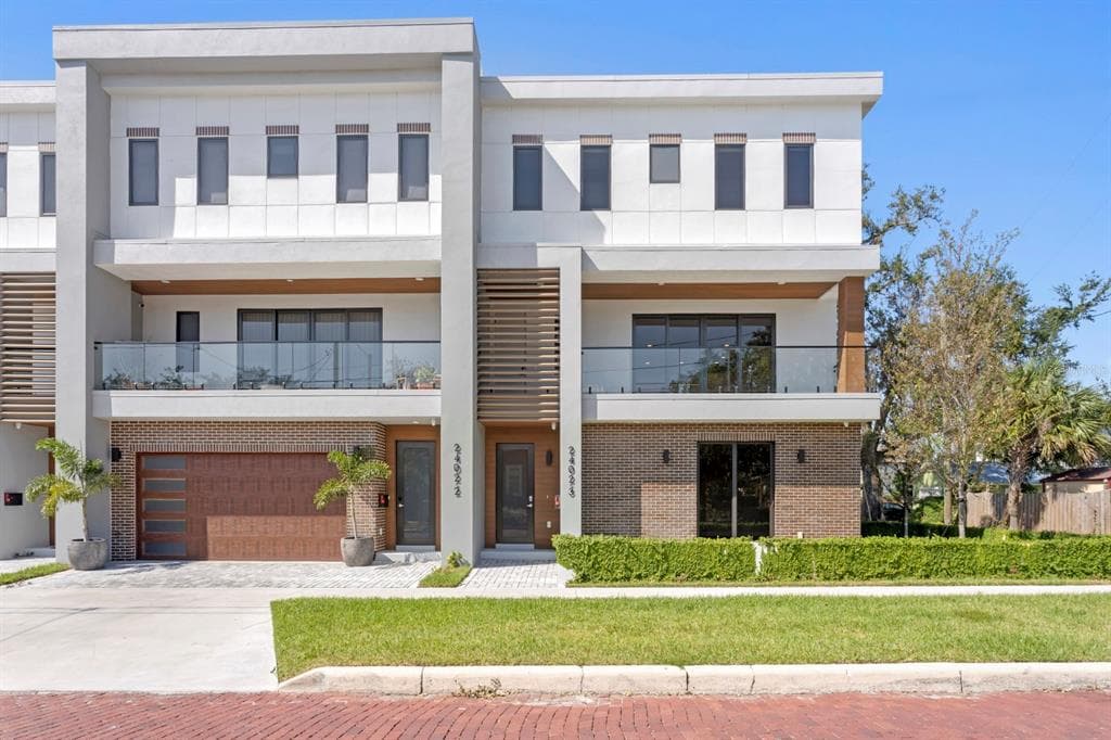 2402 N OLA AVENUE UNIT 3 TAMPA, FL 33602