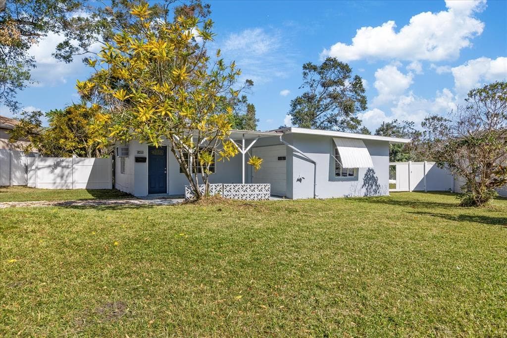 1405 50TH AVENUE N ST PETERSBURG, FL 33703