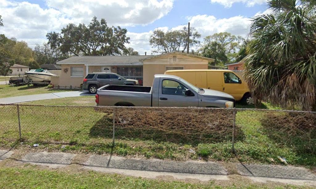 7205 KINGSTON DRIVE TAMPA, FL 33619