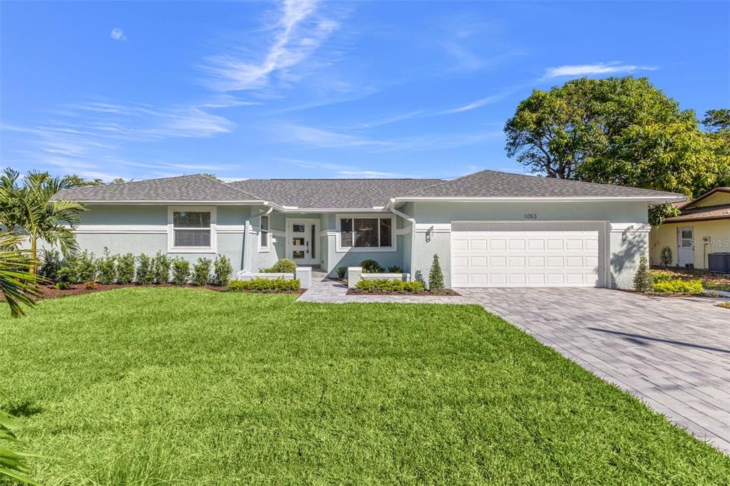 1053 SERPENTINE DRIVE S ST PETERSBURG, FL 33705