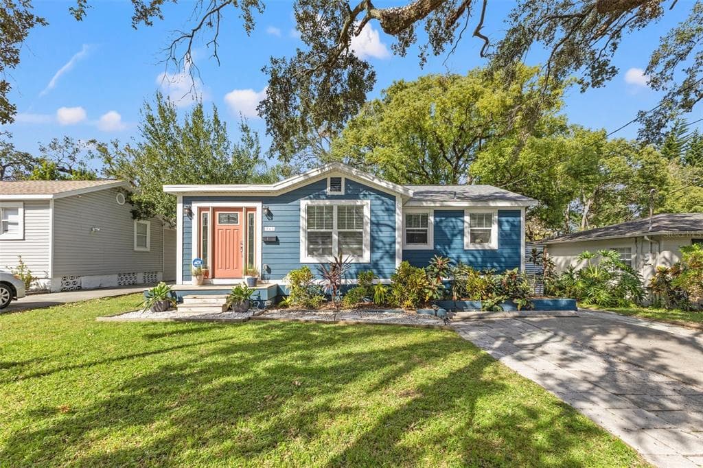 912 E ROBSON STREET TAMPA, FL 33604