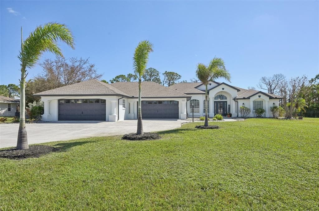 1013 BOUNDARY BOULEVARD ROTONDA WEST, FL 33947