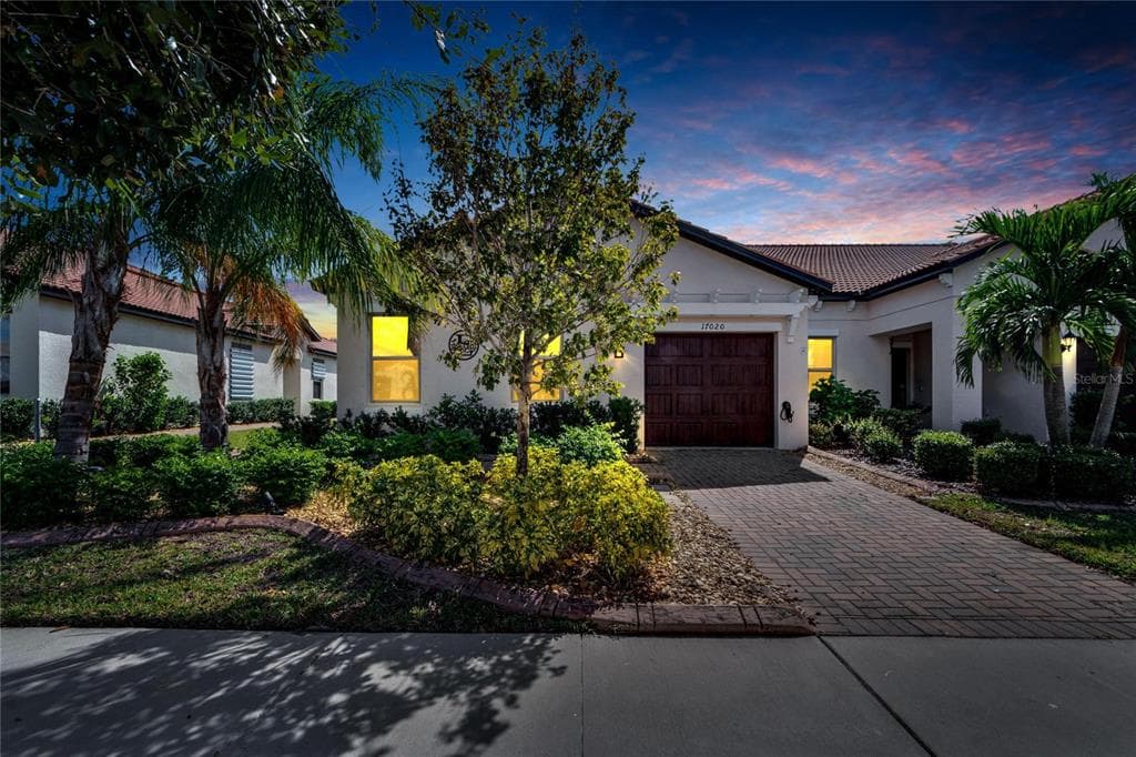 17020 CLEAR CORK DRIVE WIMAUMA, FL 33598