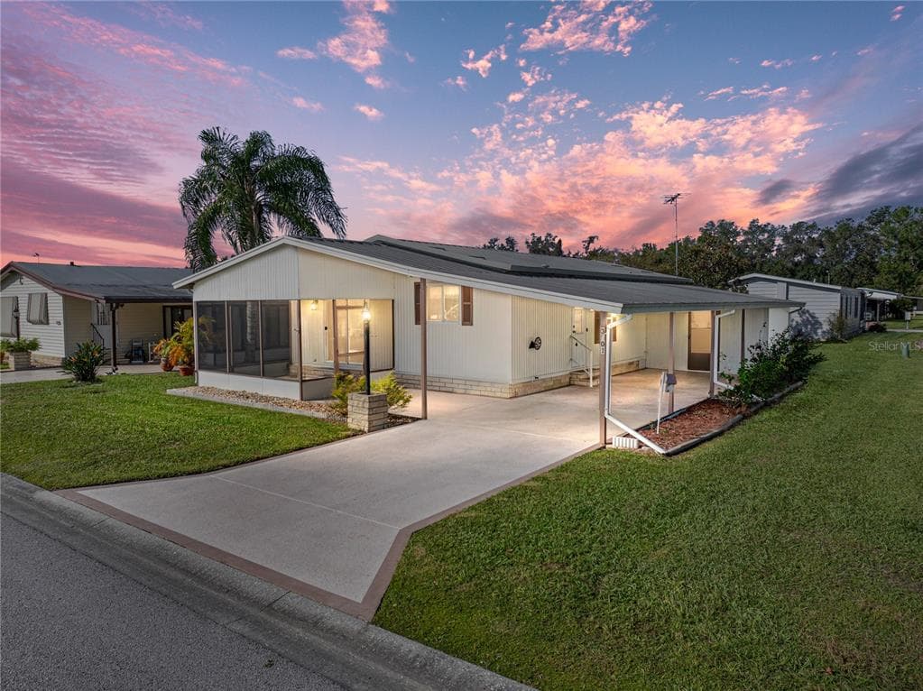 3901 WILLIAM HUME DRIVE ZEPHYRHILLS, FL 33541