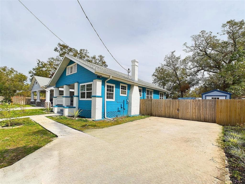 5205 N 9TH STREET TAMPA, FL 33603
