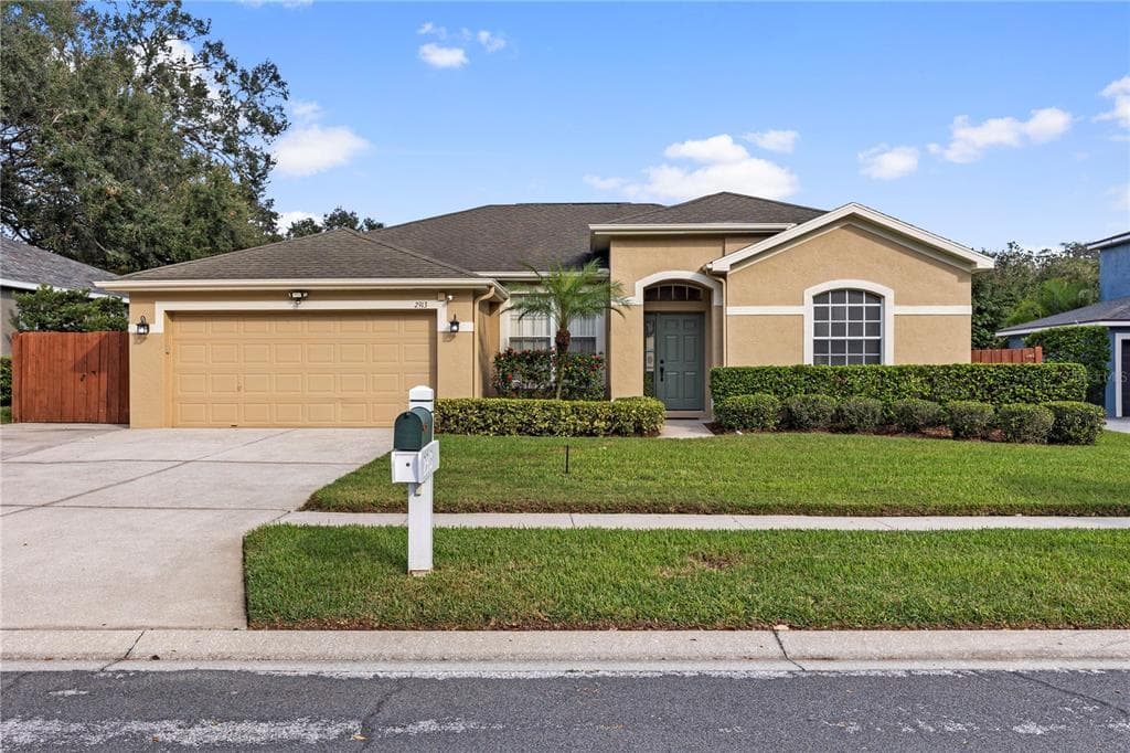 2913 RED COAT CIRCLE BRANDON, FL 33511