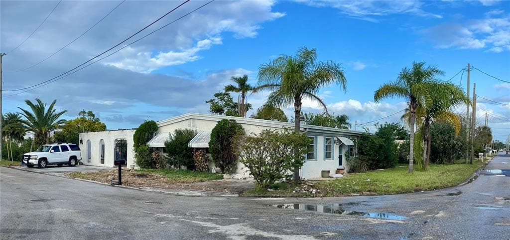 13006 PORT COURT HUDSON, FL 34667