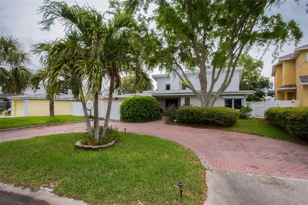 14186 W PARSLEY DRIVE MADEIRA BEACH, FL 33708