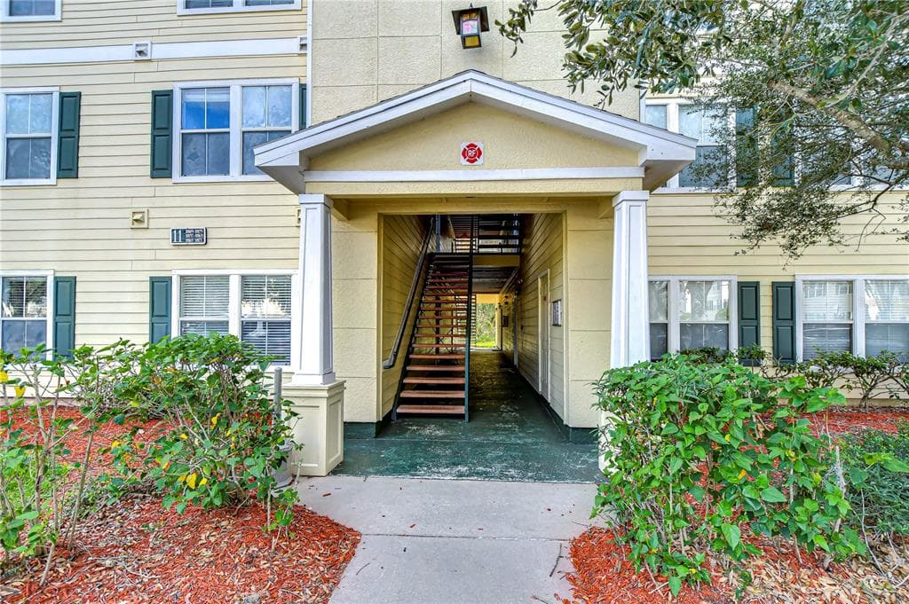 18163 BRIDLE CLUB DRIVE UNIT 18163 TAMPA, FL 33647