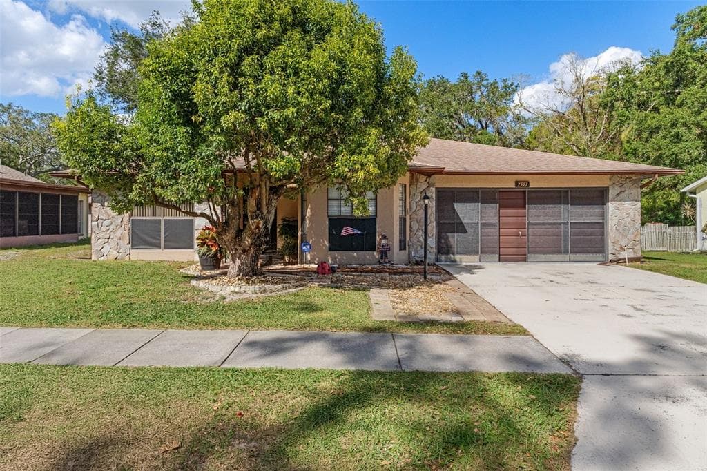 7527 RIVERDALE DRIVE NEW PORT RICHEY, FL 34653