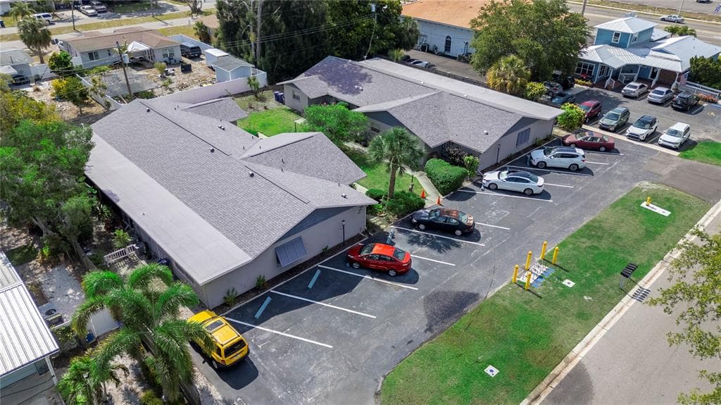 407 62ND STREET W BRADENTON, FL 34209