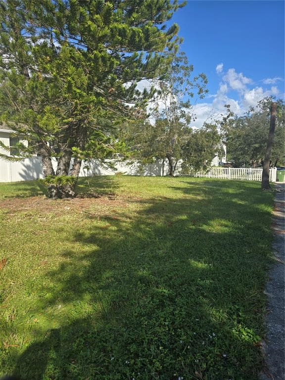 2601 N ALBANY AVENUE TAMPA, FL 33607