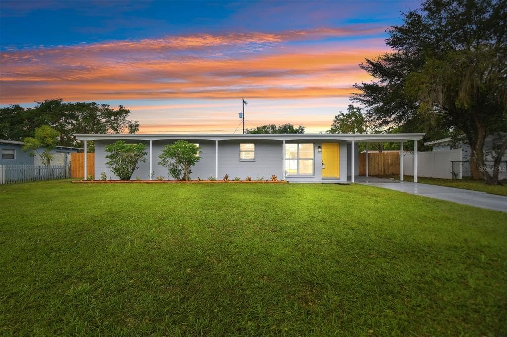 2013 WINDSOR WAY TAMPA, FL 33619