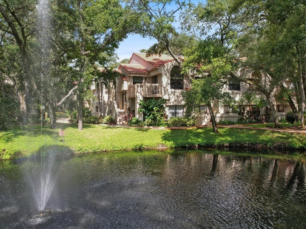 239 LOS PRADOS DRIVE UNIT 239 SAFETY HARBOR, FL 34695