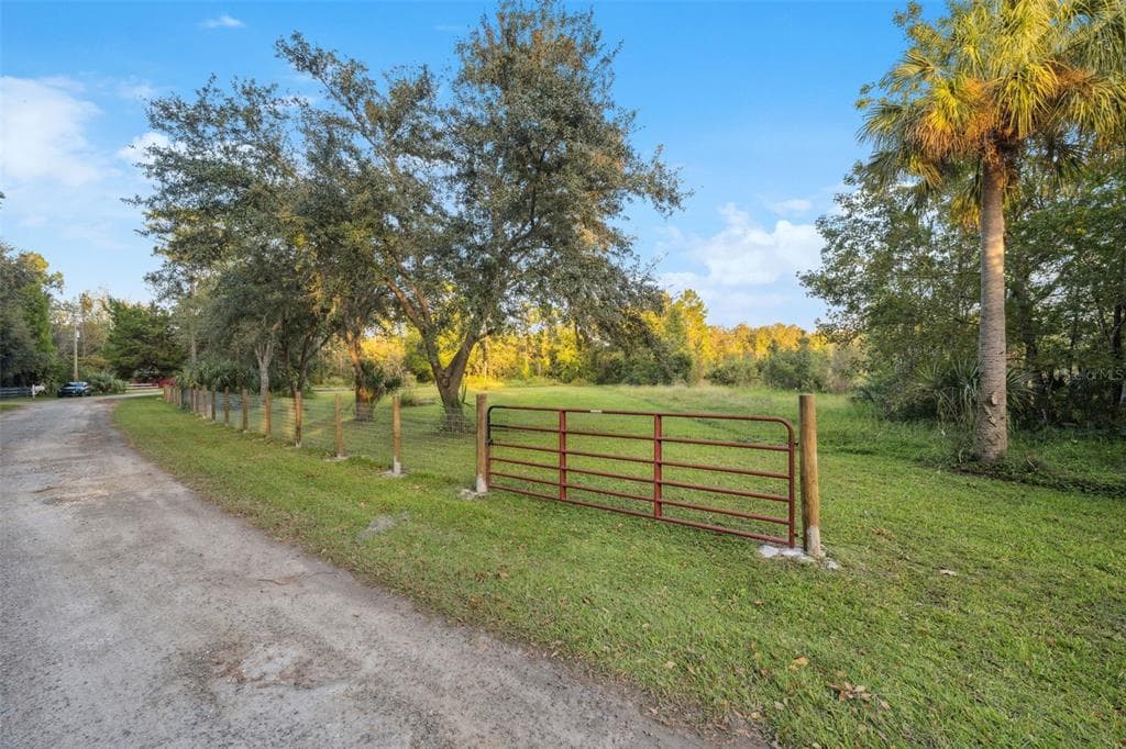 9621 S LOTUS POINT HOMOSASSA, FL 34448