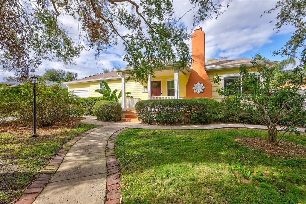 117 25TH AVENUE S ST PETERSBURG, FL 33705