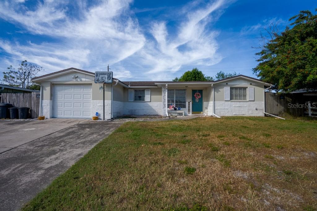 10923 HILLCREST AVENUE PORT RICHEY, FL 34668