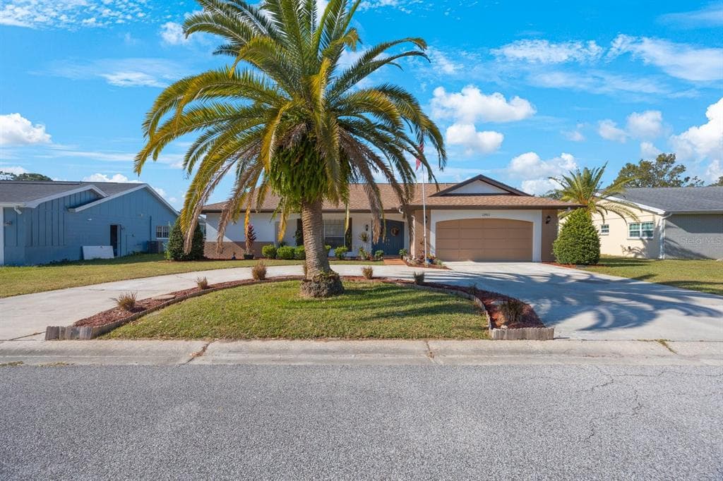 12911 SPICEBOX WAY HUDSON, FL 34667