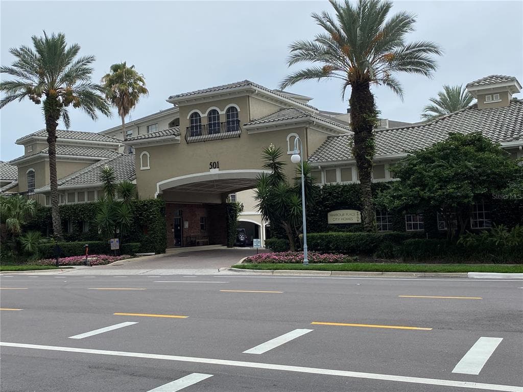 501 KNIGHTS RUN AVENUE UNIT 2121 TAMPA, FL 33602