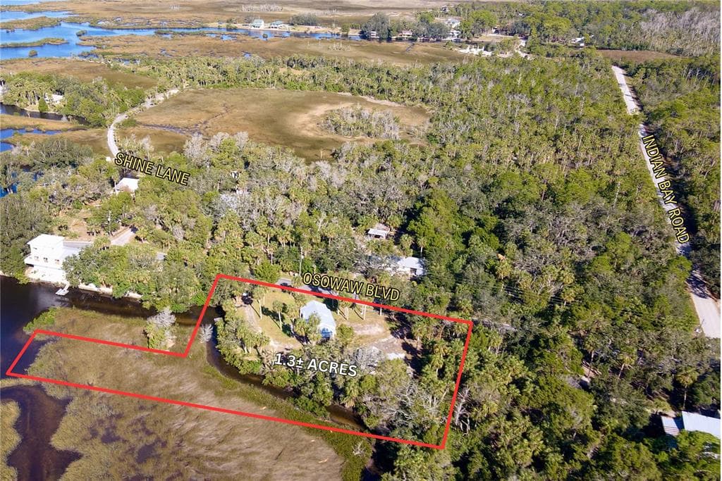 1348 OSOWAW BOULEVARD SPRING HILL, FL 34607