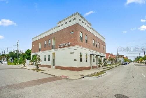 2004 N HOWARD AVENUE UNIT 207 TAMPA, FL 33607