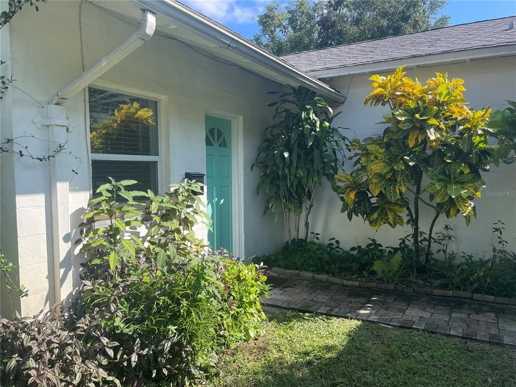 1476 CLEVELAND STREET CLEARWATER, FL 33755