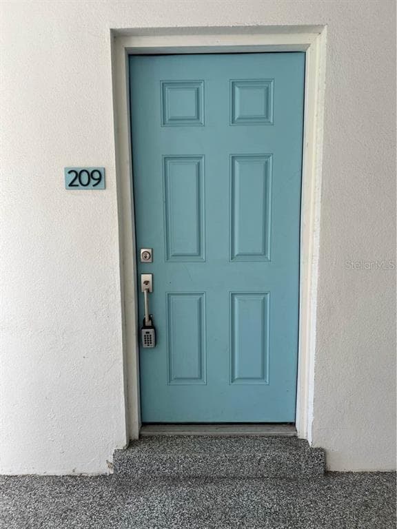 3909 W CLEVELAND STREET UNIT 209 TAMPA, FL 33609