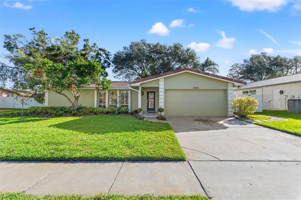 1926 IBIS DRIVE CLEARWATER, FL 33764