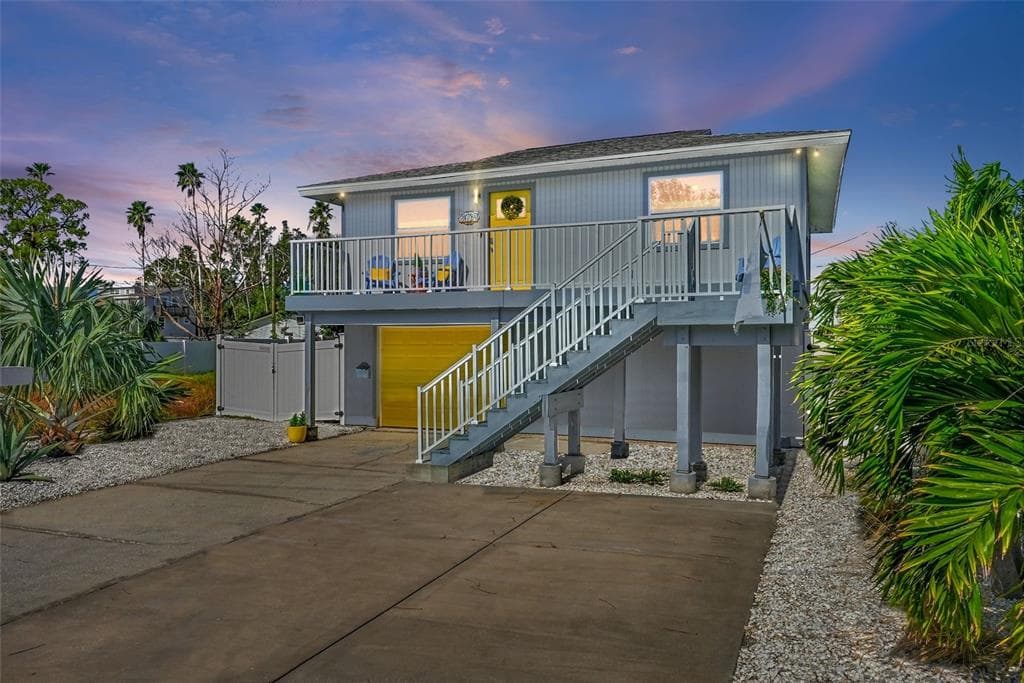 3634 OVERLOOK DRIVE NE ST PETERSBURG, FL 33703
