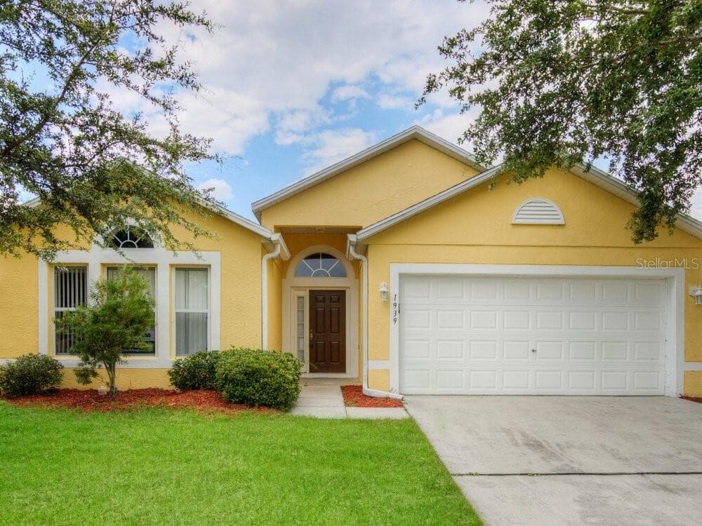 1939 PERIDOT CIRCLE KISSIMMEE, FL 34743