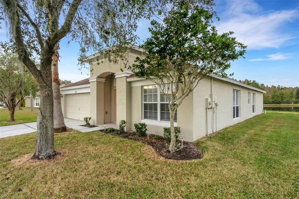 31115 HANNIGAN PLACE WESLEY CHAPEL, FL 33543