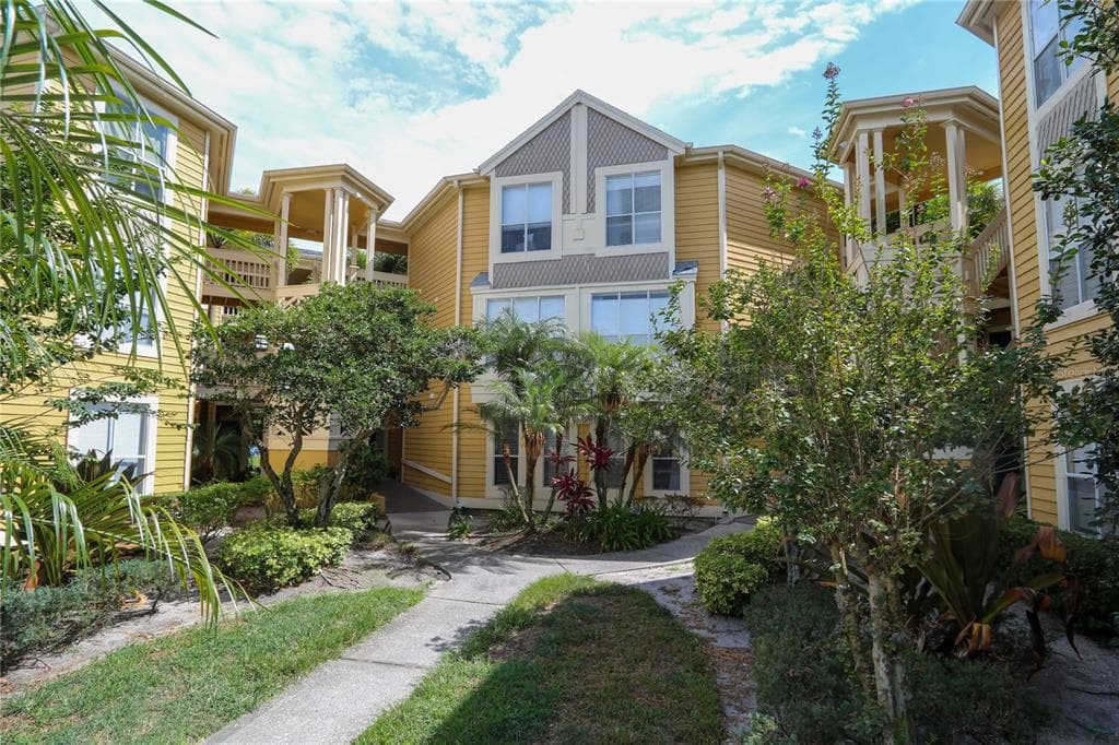 115 112TH AVENUE NE UNIT 602 ST PETERSBURG, FL 33716