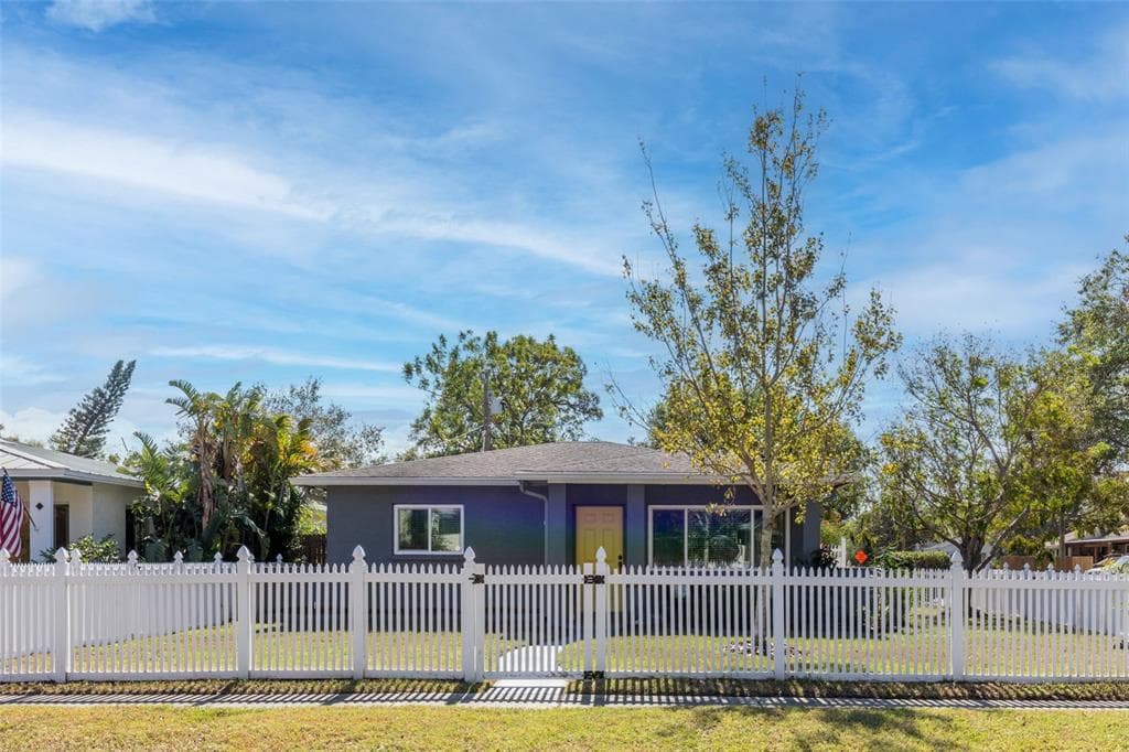 4766 7TH AVENUE N ST PETERSBURG, FL 33713
