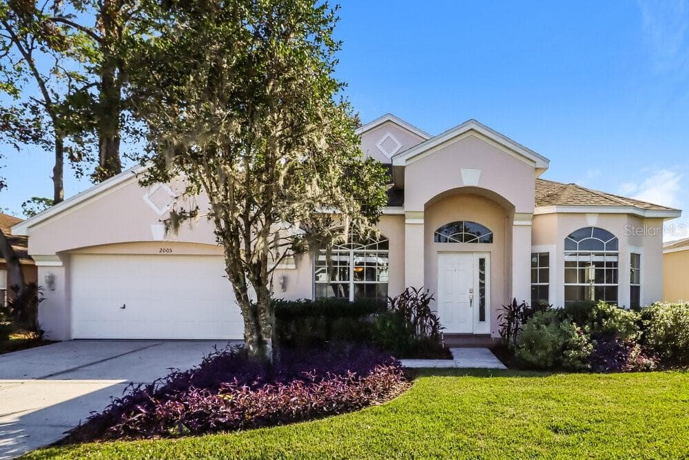 2005 KIOWA LANE VALRICO, FL 33596