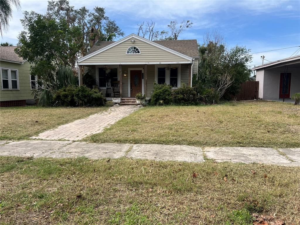 316 BAY STREET TARPON SPRINGS, FL 34689