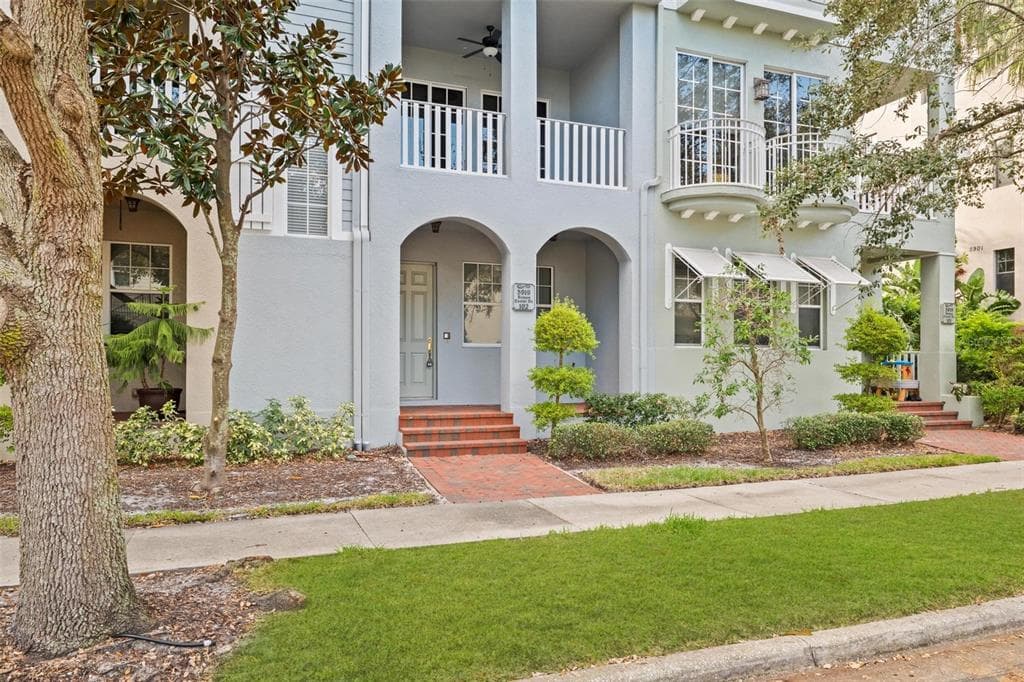 5919 BOWEN DANIEL DRIVE UNIT 102 TAMPA, FL 33616