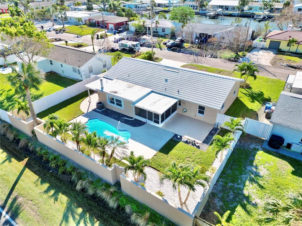 7933 CAUSEWAY BOULEVARD S ST PETERSBURG, FL 33707