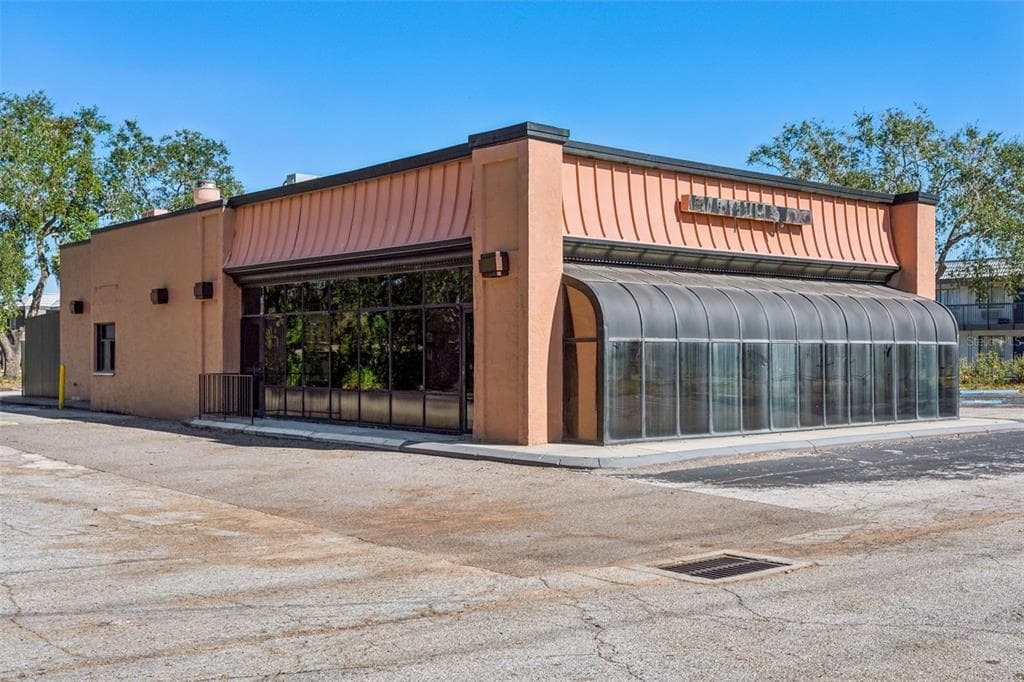 6620 E DR MARTIN LUTHER KING JR BOULEVARD TAMPA, FL 33619